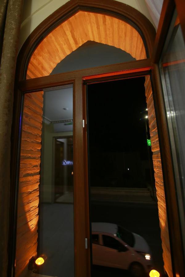 בוקורו Sahar Boutique Hotel מראה חיצוני תמונה